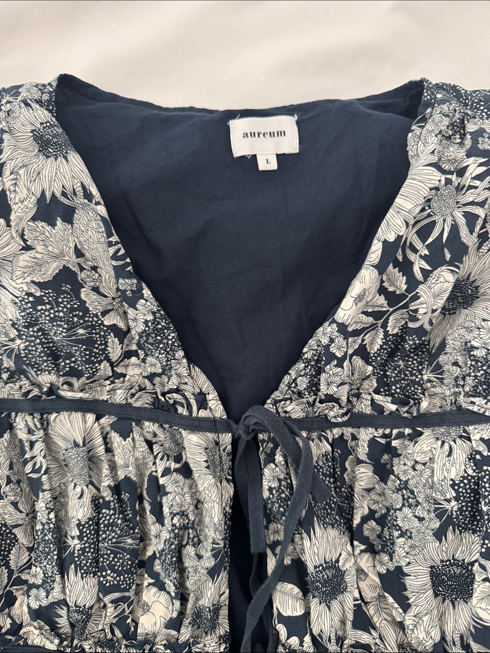 Aureum Floral Tie Front Ruffle Peplum Top Navy White Size L - Picture 3 of 6